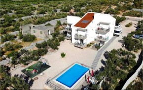 1 Bedroom Nice Apartment In Jezera